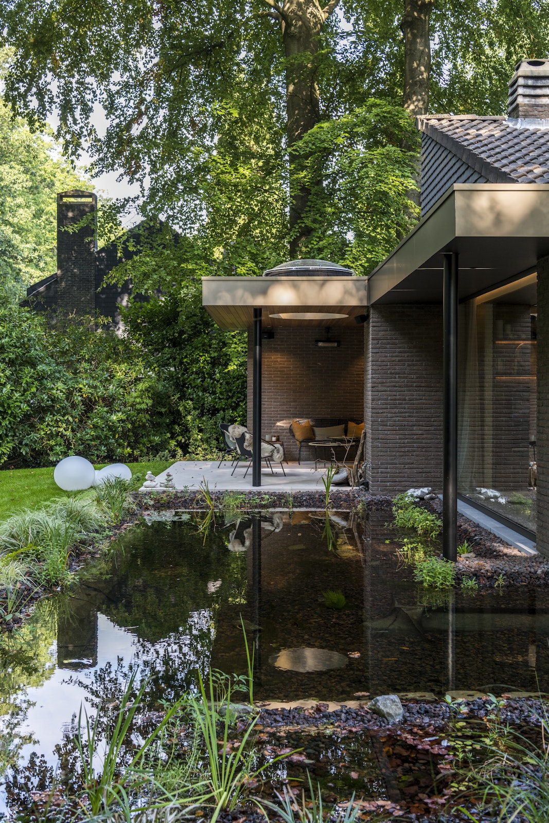 Creative Homes − Interiors and Design in Belgium