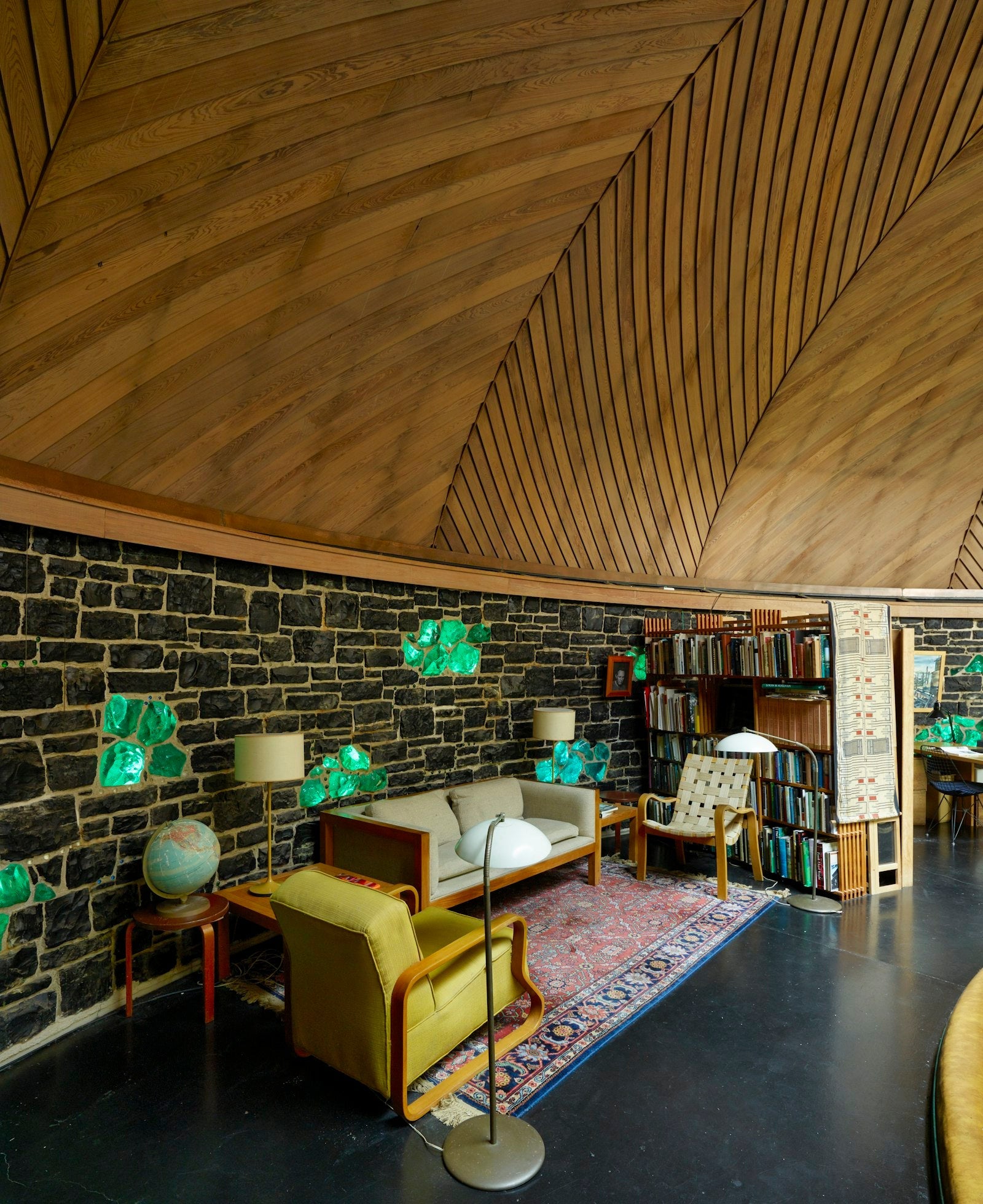 American Icons − The Architecture of the United States: Visions and Defiance