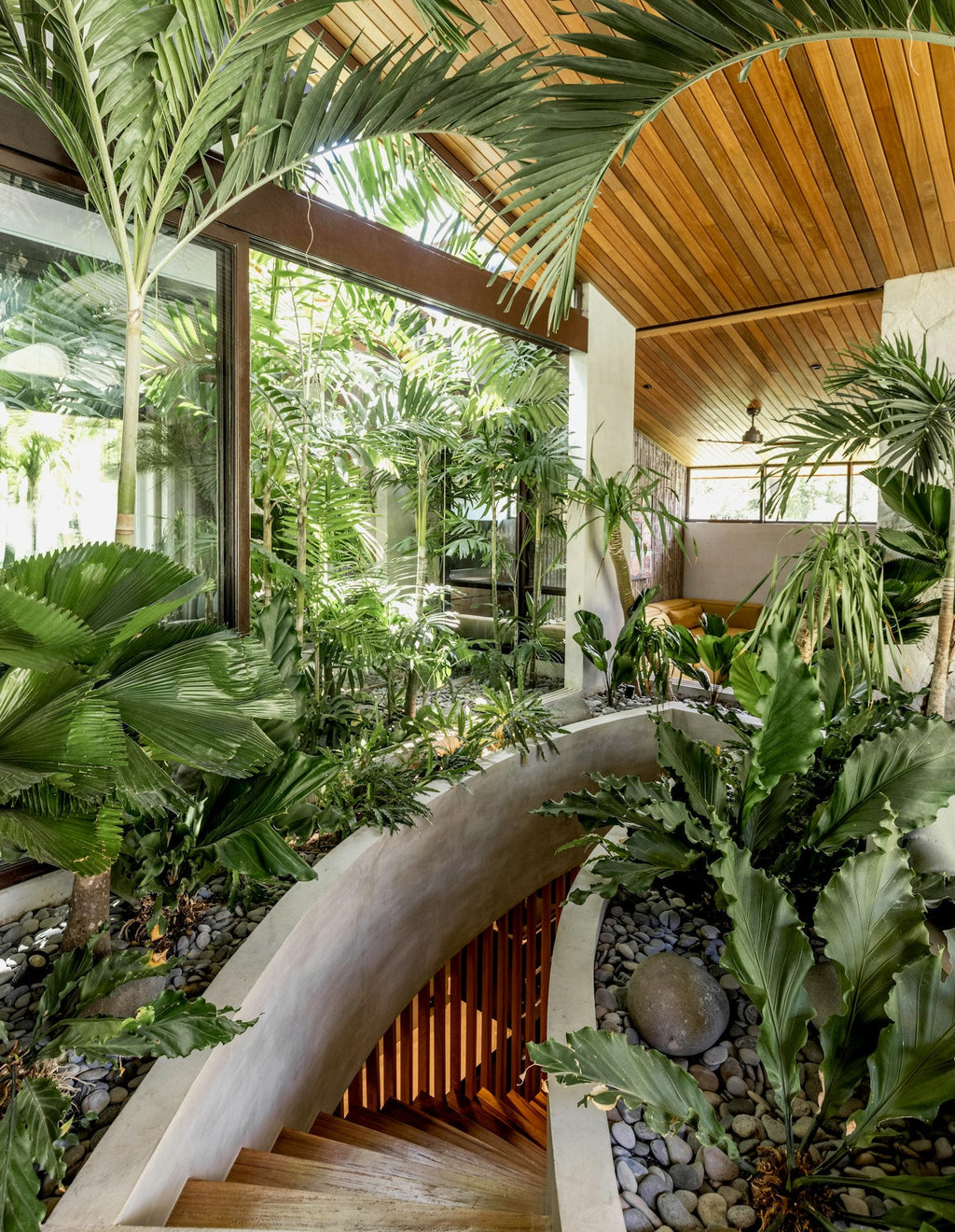 The House of Green − Natural Homes and Biophilic Architecture